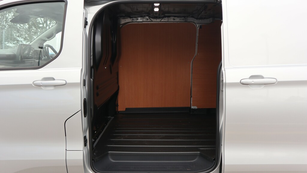 Ford Transit Custom 320 L2 Lwb H1 Limited 136Ps Eu6 6 Speed Panel Van WN26YAV Silver #2