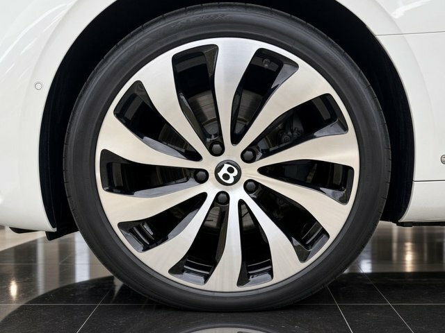 Bentley Flying Spur 2.9 Tfsi V6 Azure Saloon Plug-in Hybrid White #4