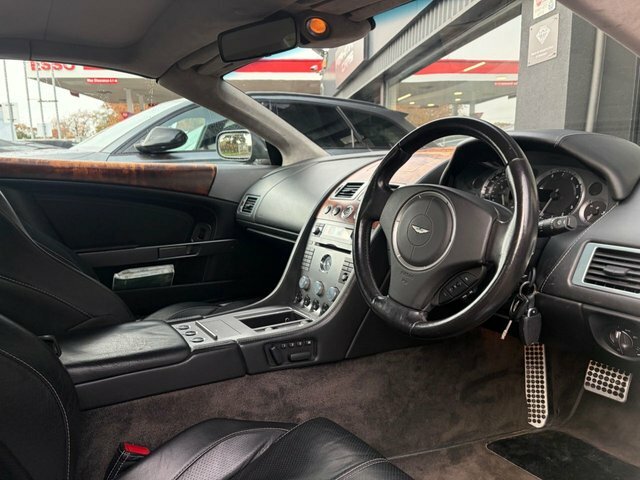 Aston Martin DB9 V12 Touchtronic Blue #51