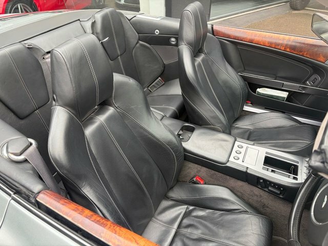 Aston Martin DB9 V12 Touchtronic Blue #42