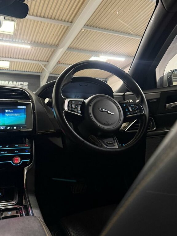 Jaguar XE 2.0I 300 Sport Saloon Awd Euro 6 Black #2