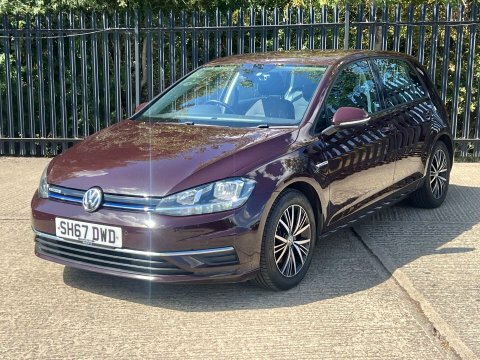 Volkswagen Golf 1.5 Golf Se SH67DWD Black