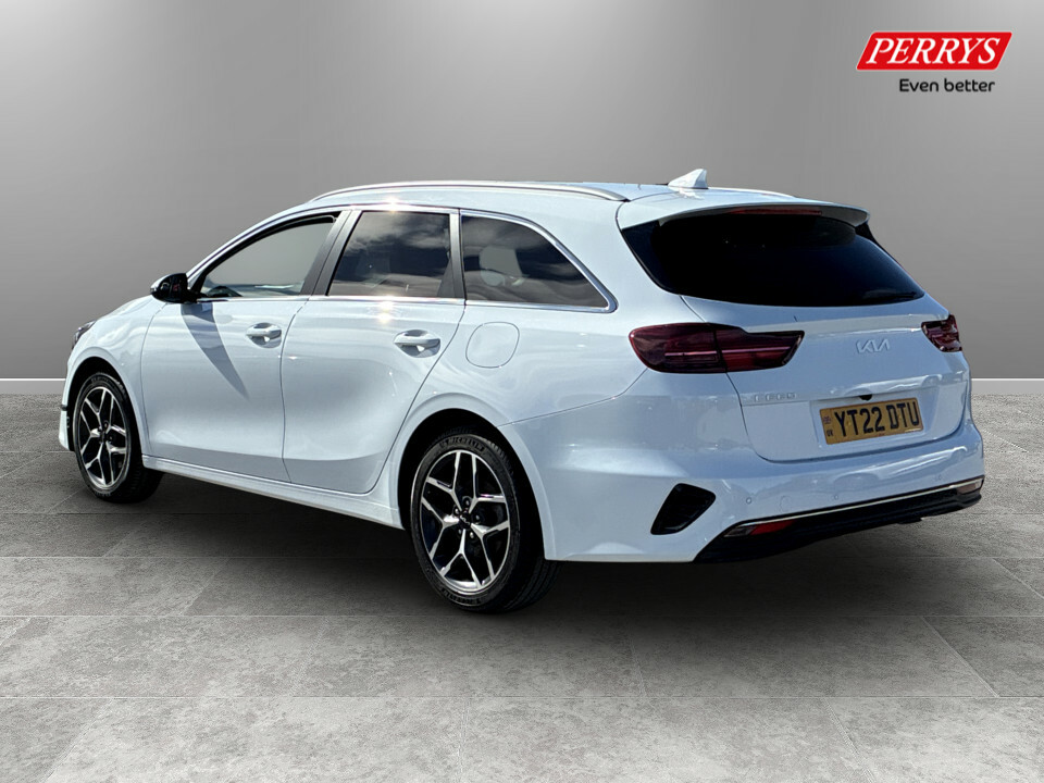 Kia Ceed 1.5T Gdi Isg 3 YT22DTU White #5