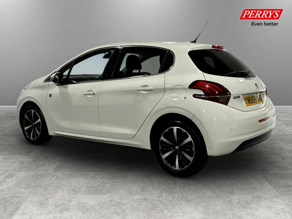Peugeot 208 1.2 Puretech 82 Tech Edition Start Stop NU69OWR White #5