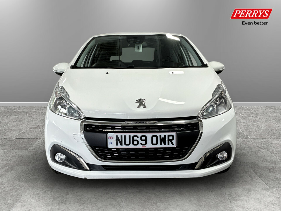 Peugeot 208 1.2 Puretech 82 Tech Edition Start Stop NU69OWR White #2