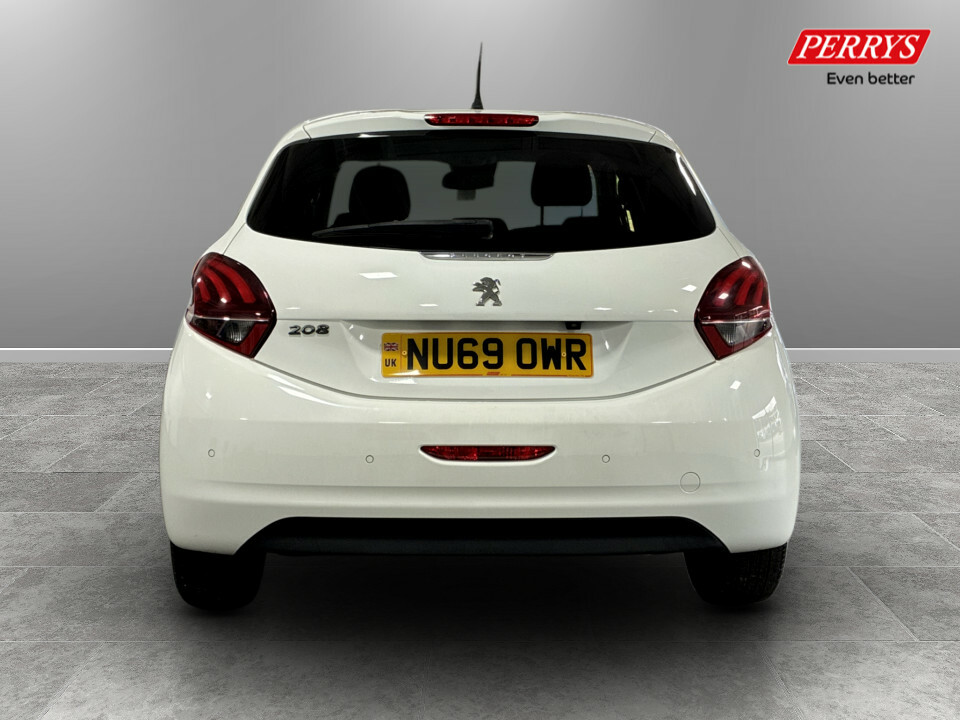 Peugeot 208 1.2 Puretech 82 Tech Edition Start Stop NU69OWR White #6