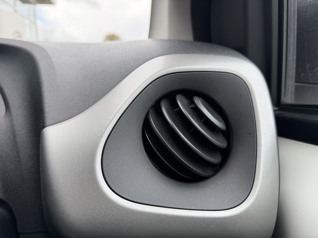 Citroen C1 1.2 Puretech Flair YM16VRY White #5