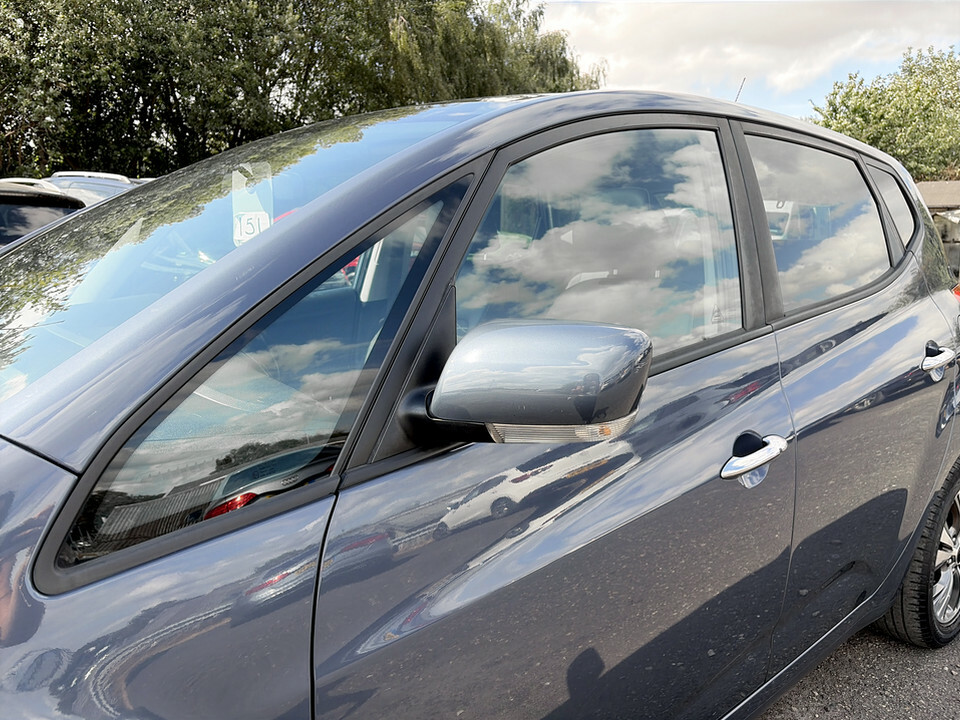 Kia Venga 1.6 3 Silver #10