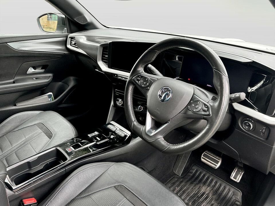 Vauxhall Mokka-e Mokka E Sri Premium White #25