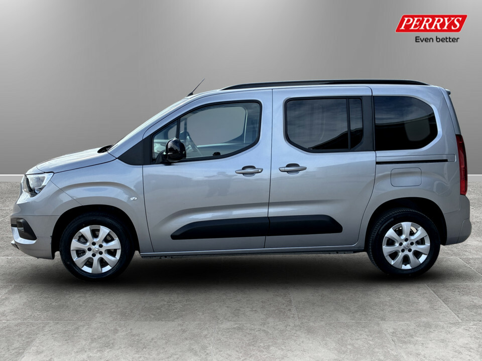 Vauxhall Combo-e Life 100Kw Design 50Kwh Grey #4