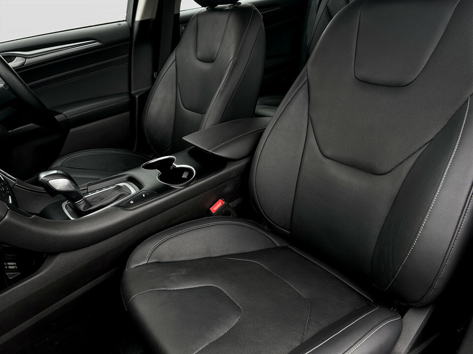 Ford Mondeo Estate Silver #22