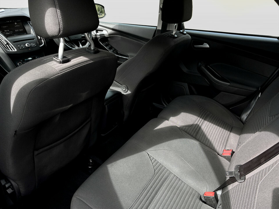 Ford Focus 1.5 Tdci Zetec Euro 6 Ss Silver #18