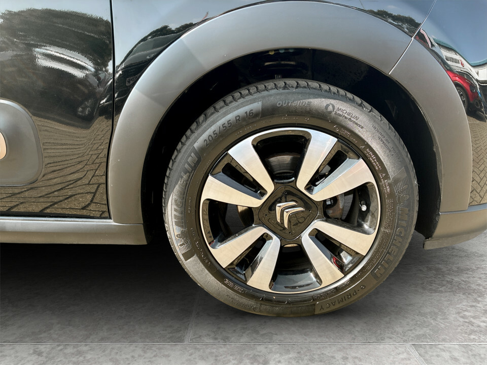 Citroen C3 1.2 Puretech Shine Plus Suv  #9
