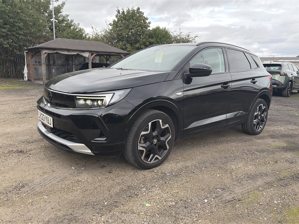 Vauxhall Grandland 1.2 Turbo Ultimate Black #3