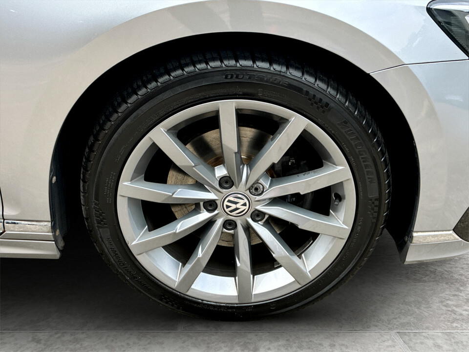 Volkswagen Passat 1.5 Tsi Evo Sel Dsg Silver #9