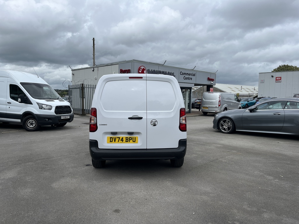 Vauxhall Combo 1.5 Turbo D 100Ps Prime H1 Van White #6
