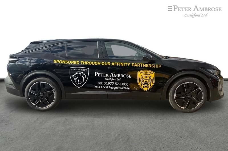 Peugeot 408 1.6 Plug-in Hybrid 225 Allure E-eat8 Black #2