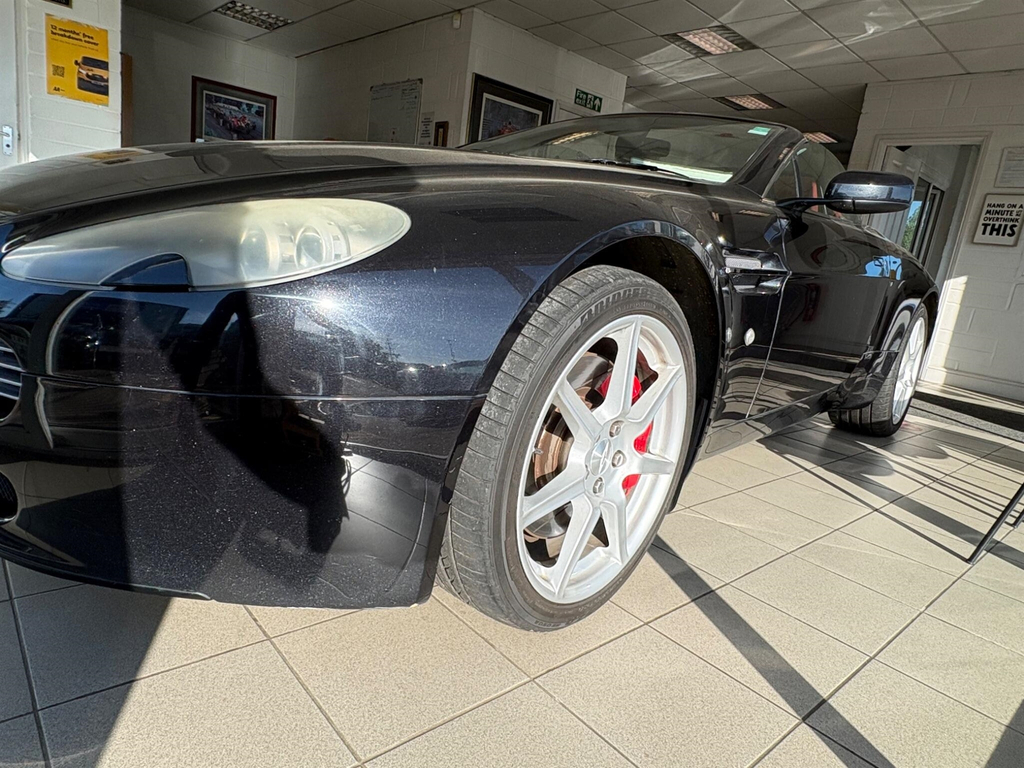 Aston Martin Vantage Entry Red #8