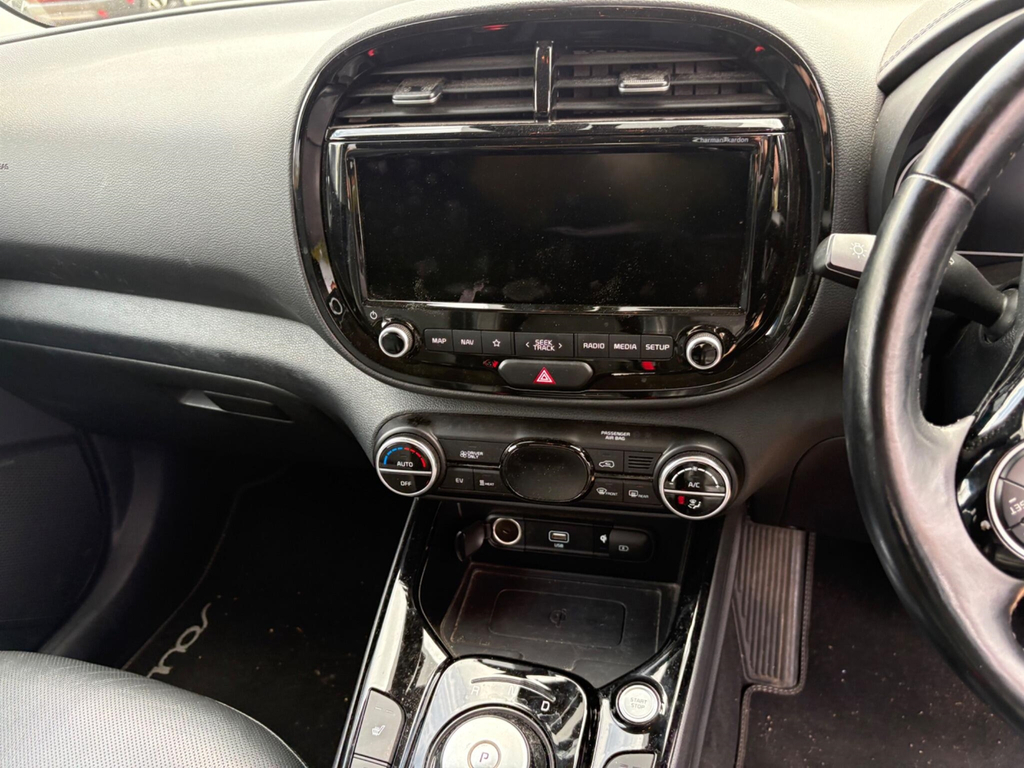 Kia Soul First Edition Black #8