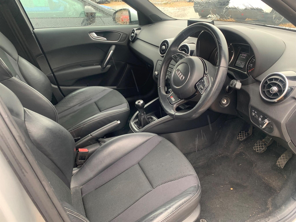 Audi A1 1.6 Tdi S Line Sportback Euro 5 Ss Silver #2