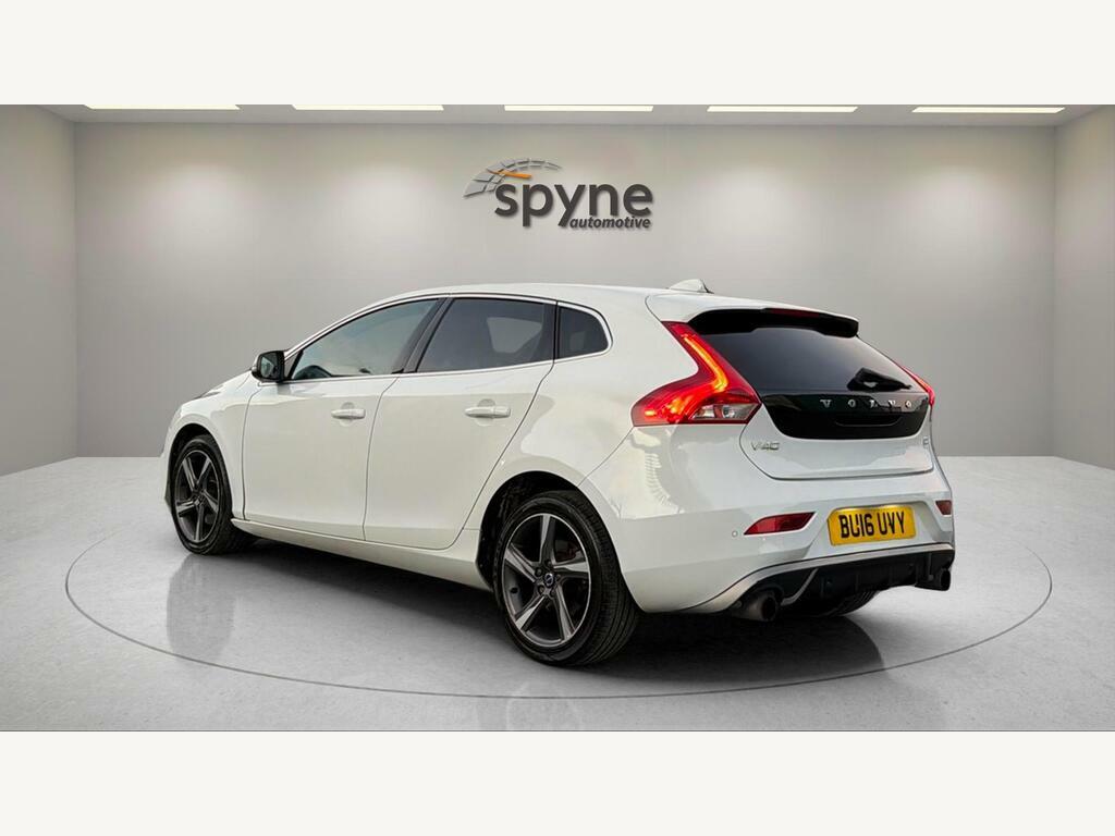 Volvo V40 2.0 D2 R-design Lux Nav Euro 6 S S White #4