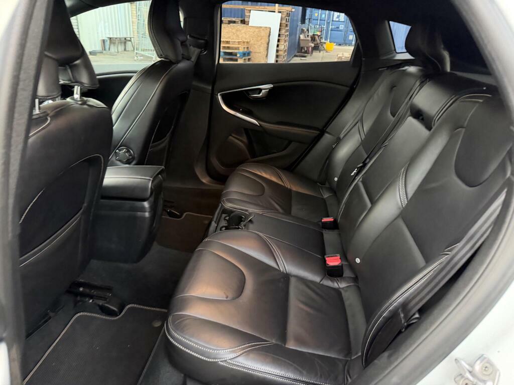 Volvo V40 V40 R-design Nav D4 Grey #26