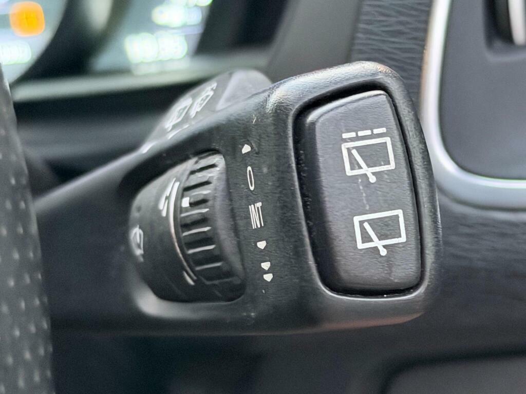 Volvo V40 V40 R-design Nav D4 Grey #42