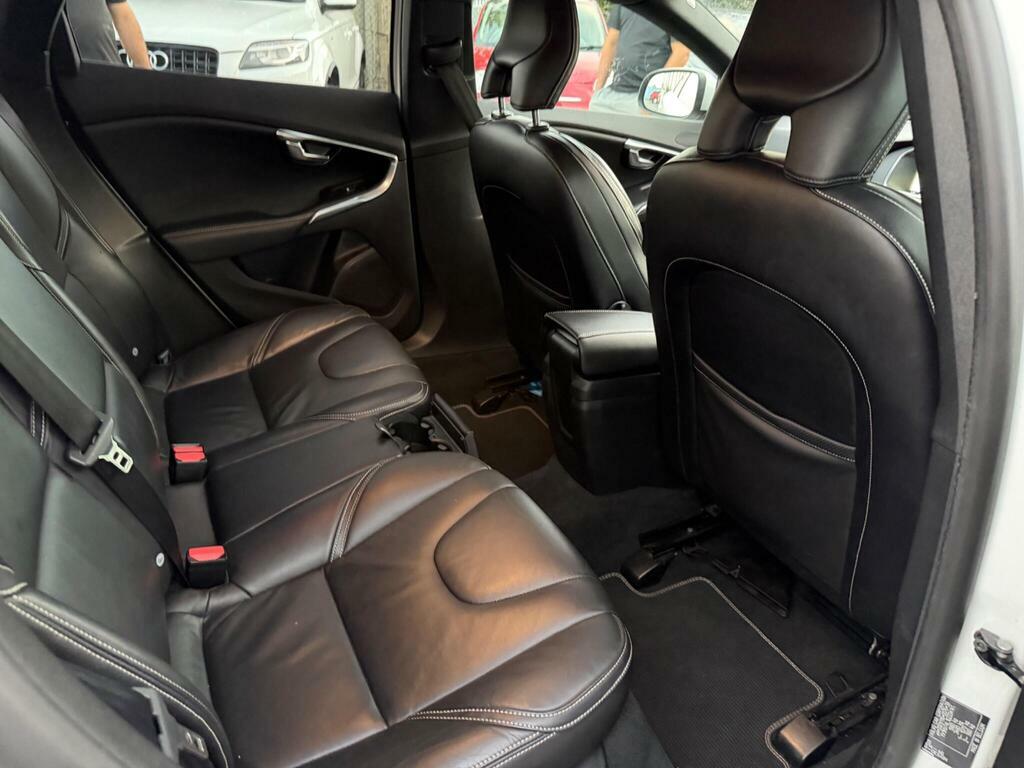 Volvo V40 V40 R-design Nav D4 Grey #23