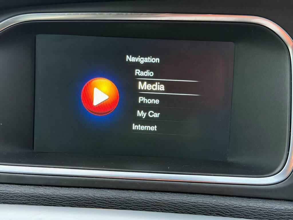 Volvo V40 V40 R-design Nav D4 Grey #51