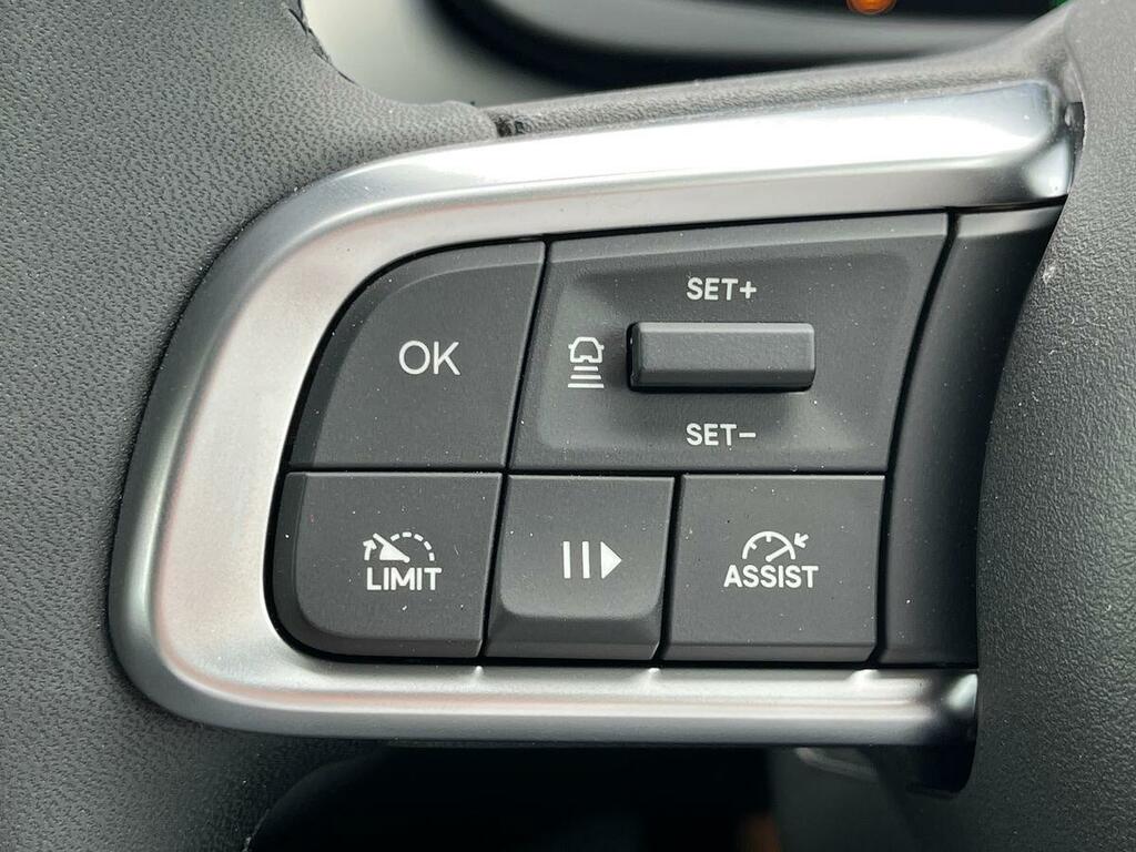 Jeep Avenger 1.2 E-hybrid Summit Dct Grey #14
