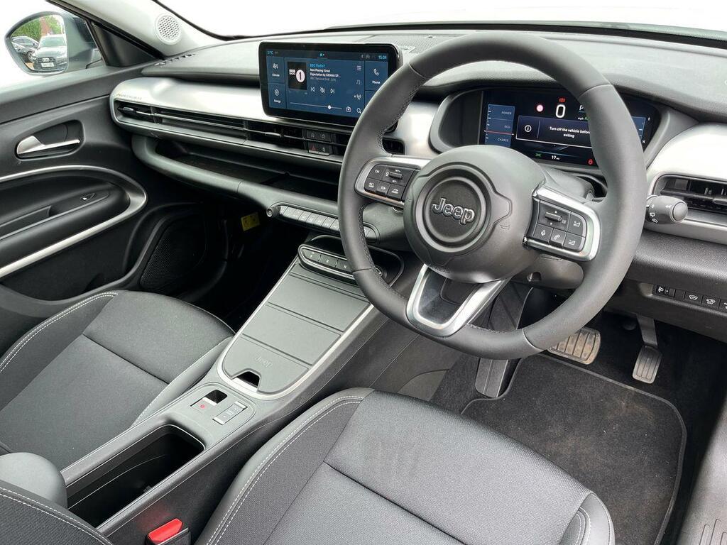 Jeep Avenger 54Kwh E-summit Black #6