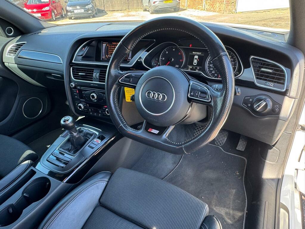 Audi A4 2.0 Tdi Black Edition Plus Euro 5 Ss White #4