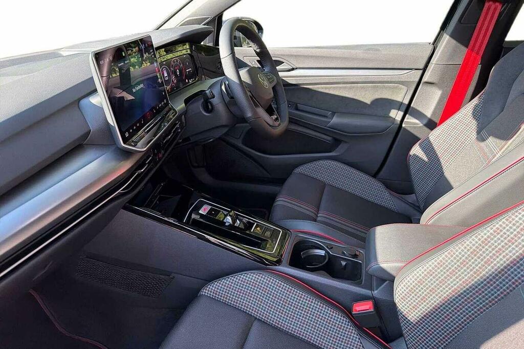 Volkswagen Golf 2L Gti Red #2