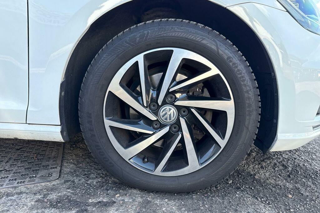 Volkswagen Golf 1.5 Tsi Evo 150 Match Edition Dsg White #5
