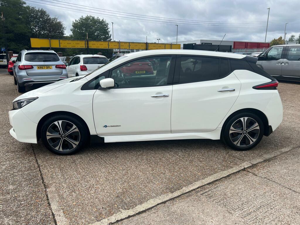 Nissan Leaf 40Kwh Tekna White #4