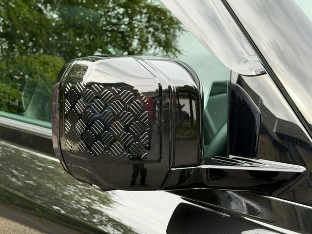 Land Rover Defender 3L X-dynamic Hse Grey #38