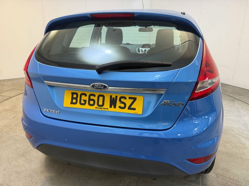 Ford Fiesta Edge Black #10