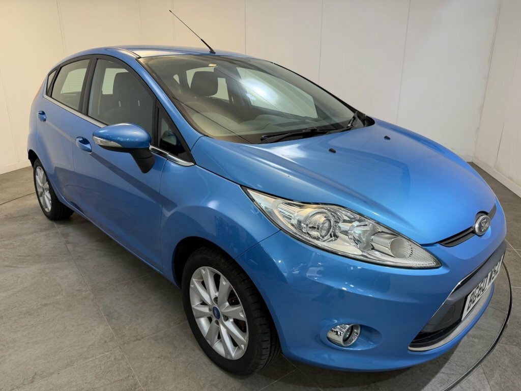 Ford Fiesta Edge Black #30