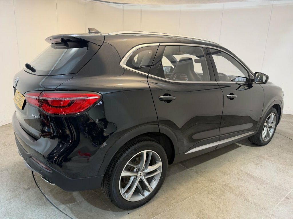MG HS 1.5L Exclusive Black #4