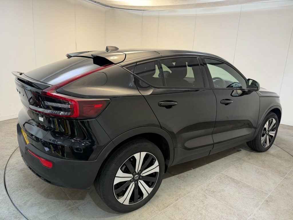 Volvo C40 Suv Black #4