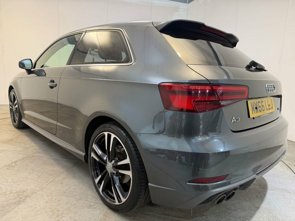 Audi A3 2.0 S3 Sportback Tfsi Quattro Black Edition 306 Red #42