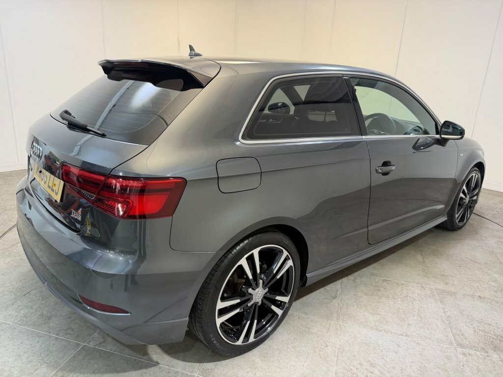 Audi A3 2.0 S3 Sportback Tfsi Quattro Black Edition 306 Red #38