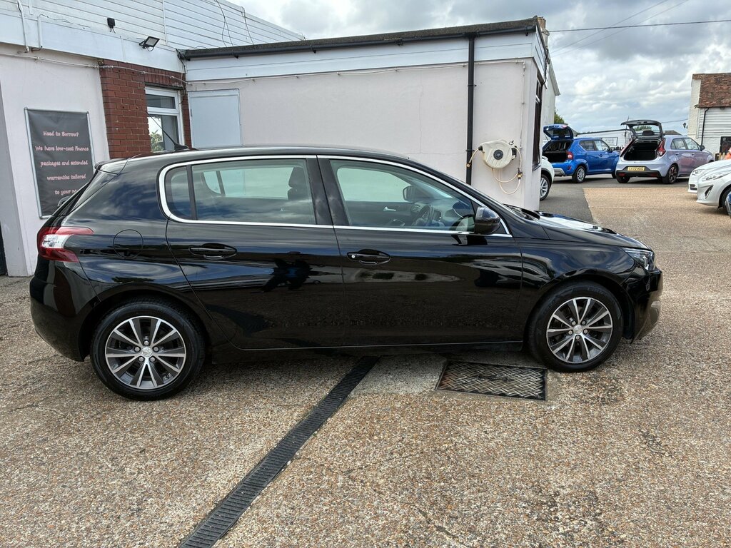 Peugeot 308 Allure Bluehdi 120 Ps 1.6 6 Euro 6 Black #4