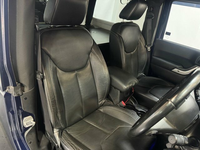 Jeep Wrangler Convertible Black #11