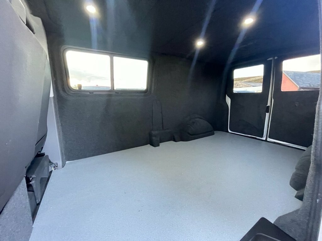 Volkswagen Transporter T6.1 2.0 Tdi Startline Black #9