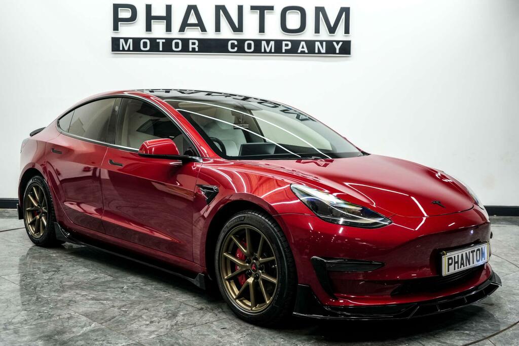 Tesla Model 3 Long Range Red
