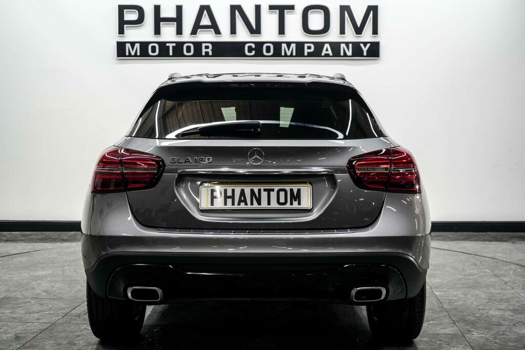 Mercedes-Benz GLA Class Urban Edition Grey #3