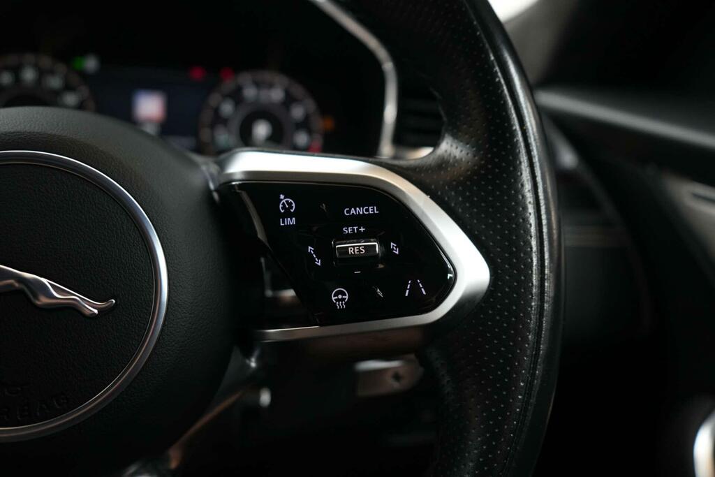 Jaguar F-Pace 3.0 D300 R-dynamic Se Awd Black #43
