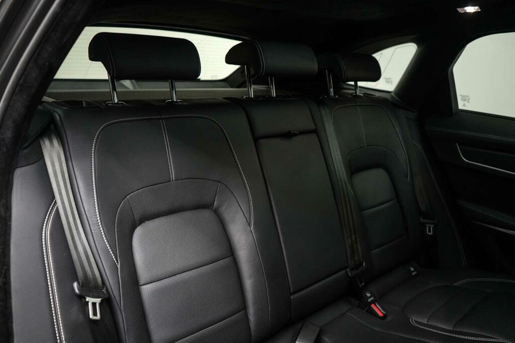 Jaguar F-Pace 3.0 D300 R-dynamic Se Awd Black #21