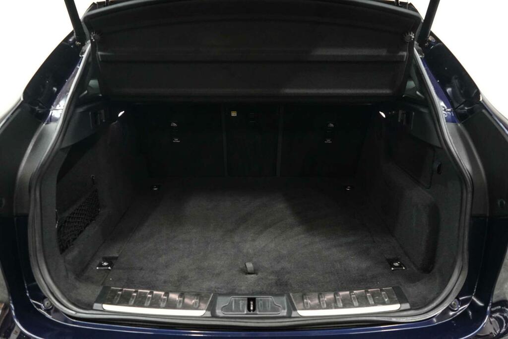 Jaguar F-Pace 3.0 D300 R-dynamic Se Awd Black #10